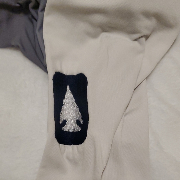 Callaway Gray and White Opti-Dri Pullover Golf - Picture 6 of 6